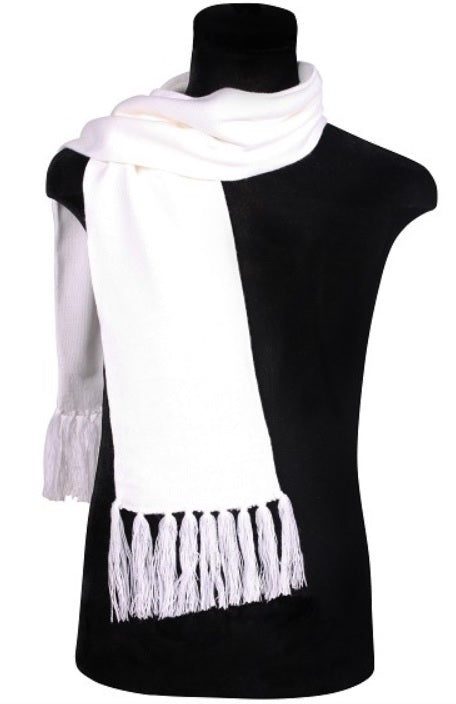 Winterschal gestrickt mit Fransen