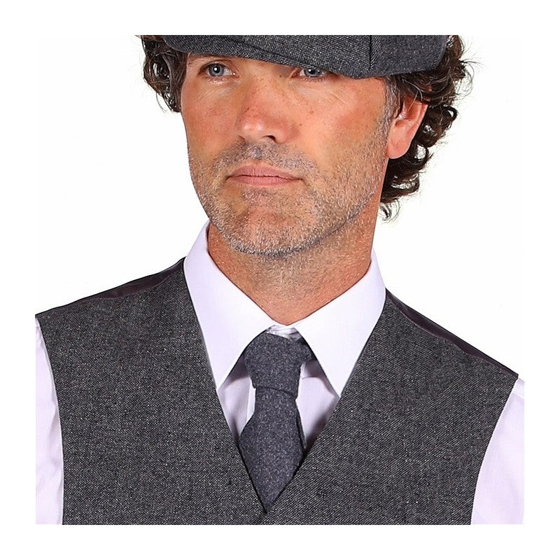 Krawatte im Peaky Blinders Stil
