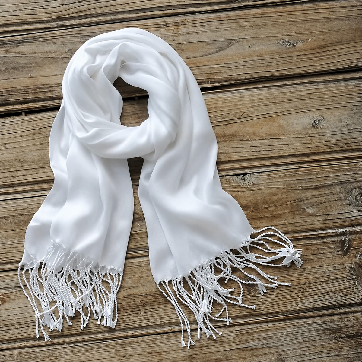 Eleganter Schal mit Fransen